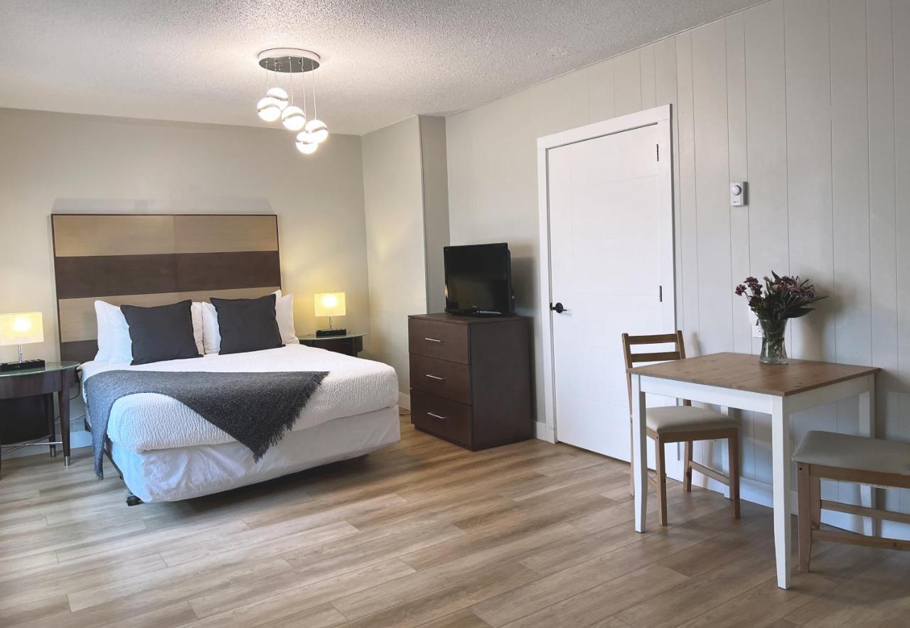 Oceanside Villas Sechelt Dış mekan fotoğraf