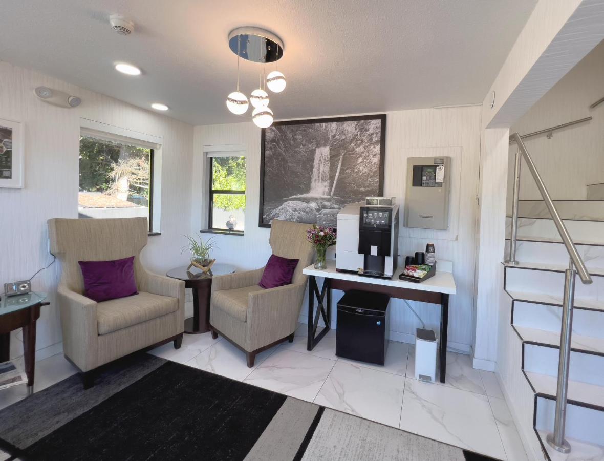 Oceanside Villas Sechelt Dış mekan fotoğraf
