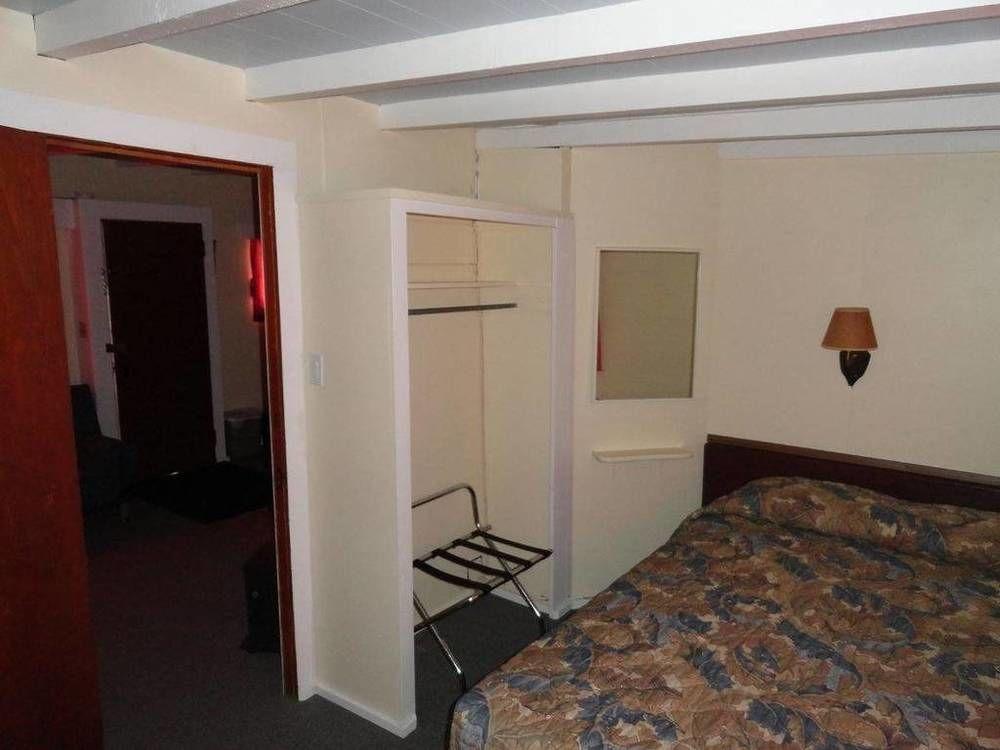 Oceanside Villas Sechelt Dış mekan fotoğraf